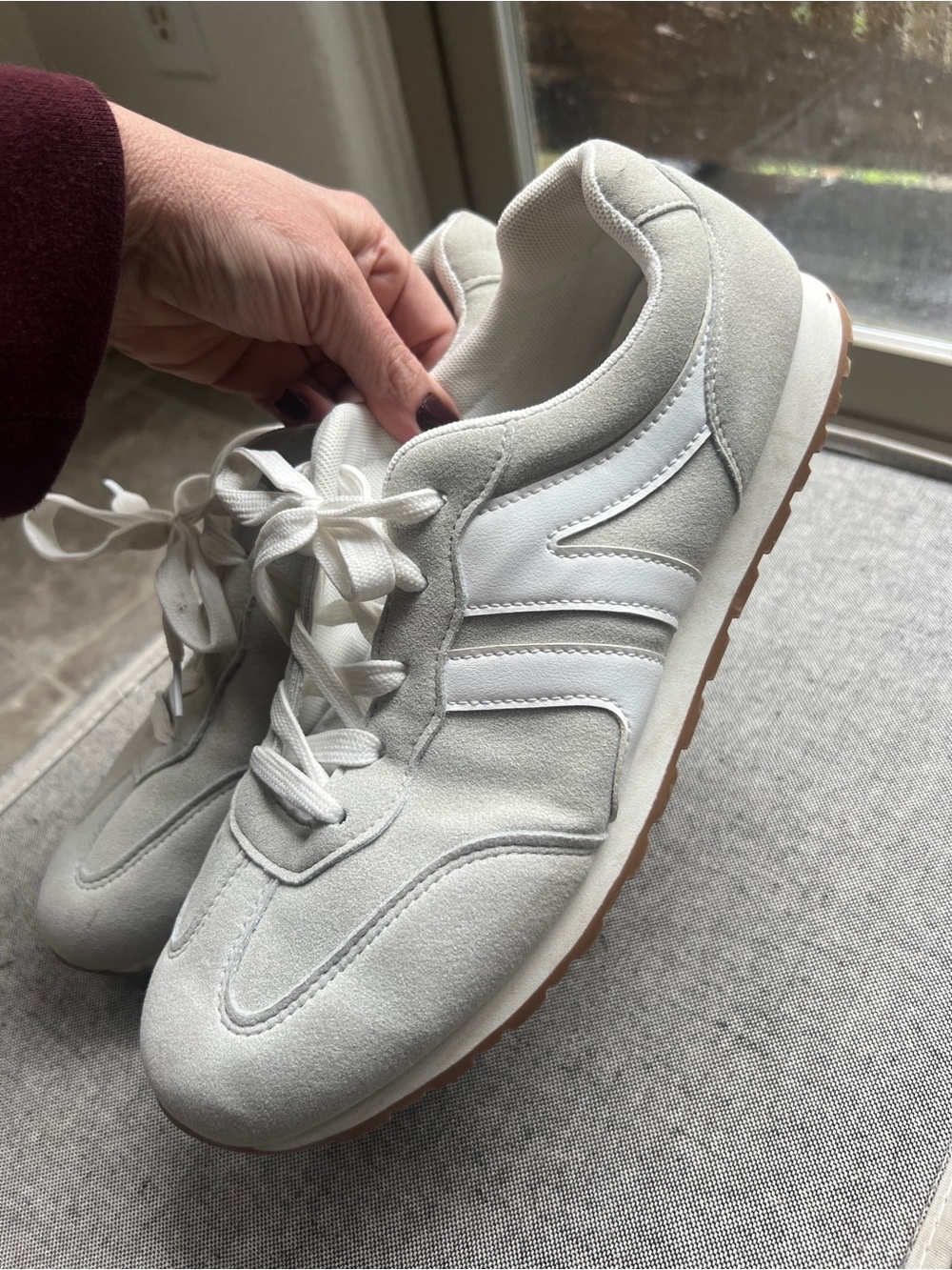 Classic Women's Low-Profile Lace-Up Faux Suede Sneakers Tennis Shoes
